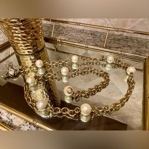 ✨NEW PRICE✨ GUCCI Bee Embellished Pearl Chain Belt/Necklace